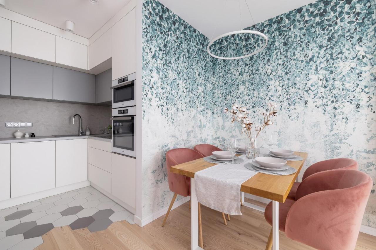 Apartment Vetulaniego With Air Conditioning & Parking By Renters Prestige