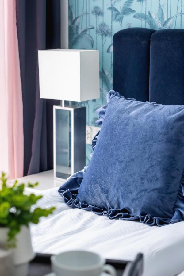 Apartment Vetulaniego With Air Conditioning & Parking By Renters Prestige *