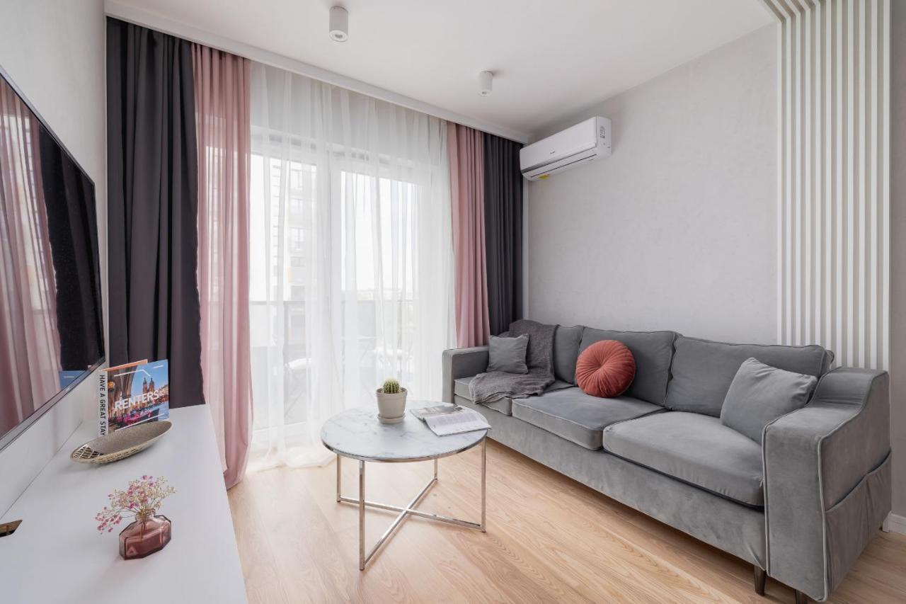 Vetulaniego With Air Conditioning & Parking By Renters Prestige Apartment Krakow