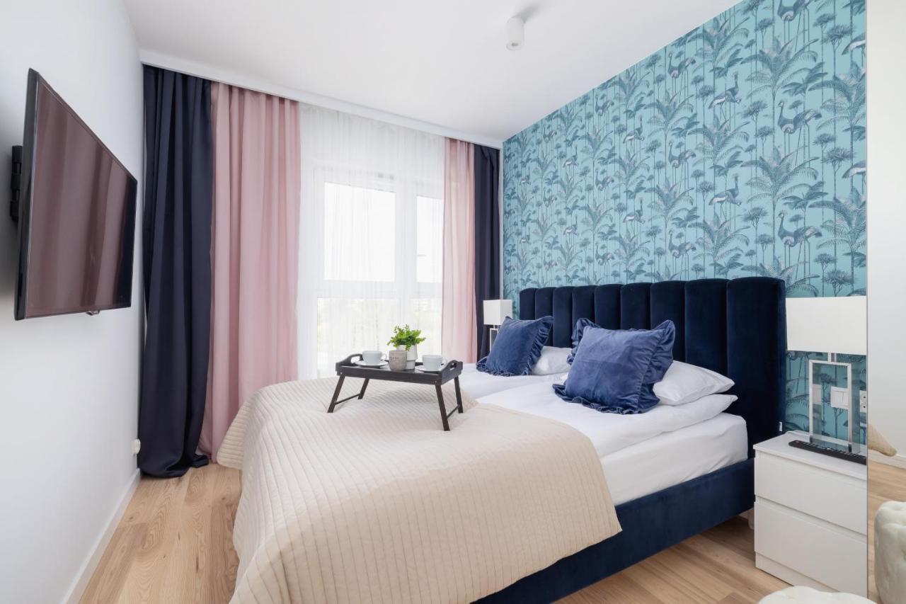 Apartment Vetulaniego With Air Conditioning & Parking By Renters Prestige
